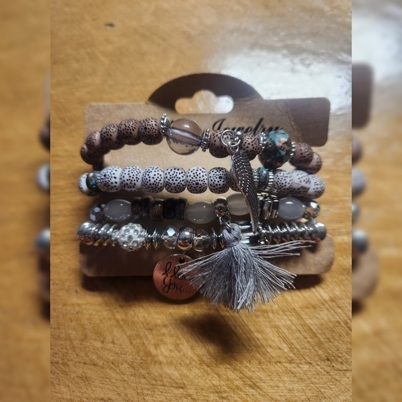 Womens Stackable Bracelets - Picture 1 of 4